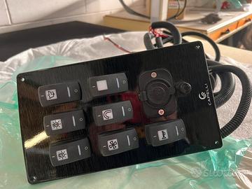 Pannello di controllo per imbarcazioni