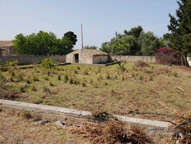 Agricolo a Siracusa - Pizzuta Scala Greca