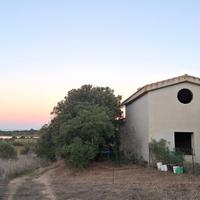 Casa da ultimare con 2 ettari di terreno Feraxi