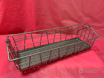 Cestino portaoggetti/piantine in metallo usato