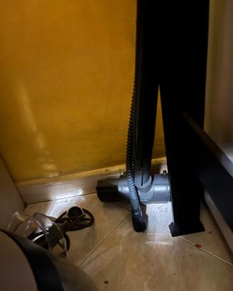 Aspirapolvere polti unico