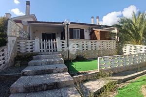 VILLA A SCHIERA A CASSANO DELLE MURGE