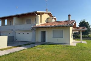 NUOVA VILLASCHIERA TRICAMERE: spazio ed efficie...