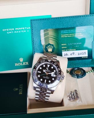 ROLEX GMT MASTER II 126710GRNR BRUCE WAYNE NUOVO 