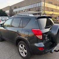 TOYOTA RAV4 2.2 177CV 4X4 PELLE GANCIO TRAINO