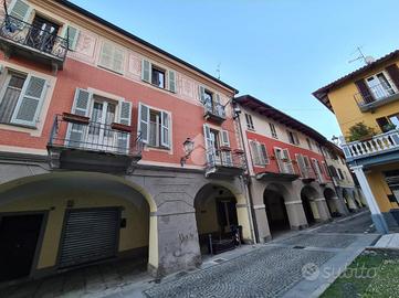 3 LOCALI A GASSINO TORINESE