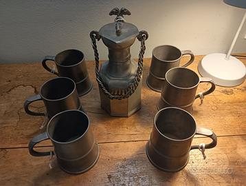 Caraffa e boccali da birra di peltro artigianale