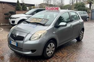 Toyota Yaris 1.0 5 porte Sol