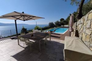 Villa di 593 m² con 5 locali a Gargnano