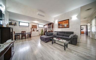 Villa con giardino di 530 mq