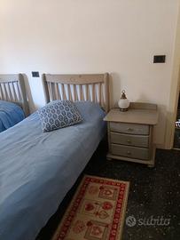 Camera da letto in legno massiccio grigio/azzurro