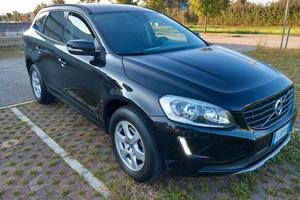 volvo xc60 2.0 D3 150cv automatico 7r