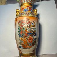 vaso decorato in stile orientale