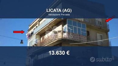 Immobile in asta di 136 m² con più di 5 locali a L
