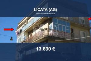 Immobile in asta di 136 m² con più di 5 locali a L