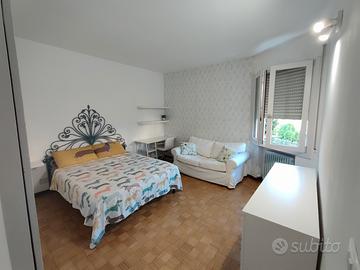 Camera matrimoniale via Ciamician 2