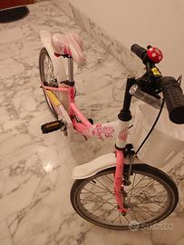bicicletta da bambina ciinzia cestino e campanello