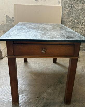 Tavolo Vintage in Legno con Piano in Marmo