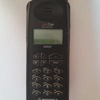 Lotto 2 cellulari Motorola vintage anni ’90