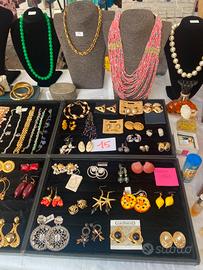 bigiotteria vintage e attuale 