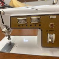 Singer 700