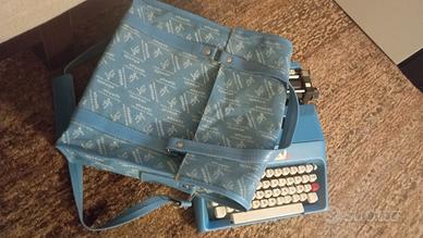 Macchina da scrivere Olivetti Italia 90