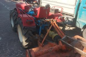  trattore Antonio Carraro 30CV
