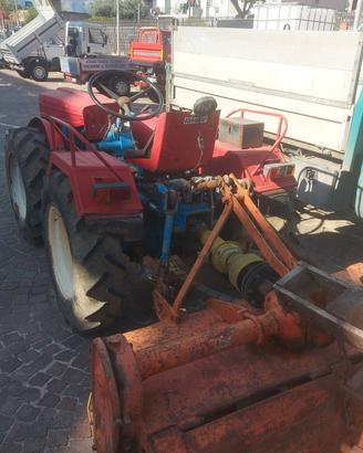  trattore Antonio Carraro 30CV