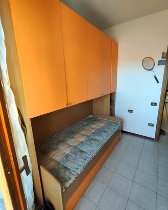 Cameretta a ponte con 2 letti 