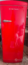 Stupendo frigorifero vintage Bompani bombato