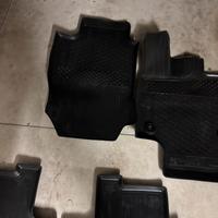 Tappetini in gomma originali RAV 4 2019/2025