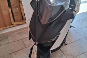 xmax 300