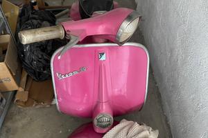 Piaggio 50 Vespa Rosa