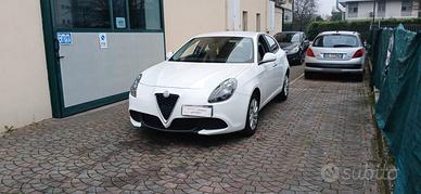 Alfa Romeo Giulietta 1.6 JTDm 120 CV neopatentati