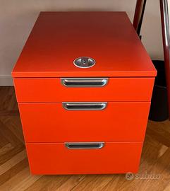 Cassettiera con rotelle arancione Ikea 45x55