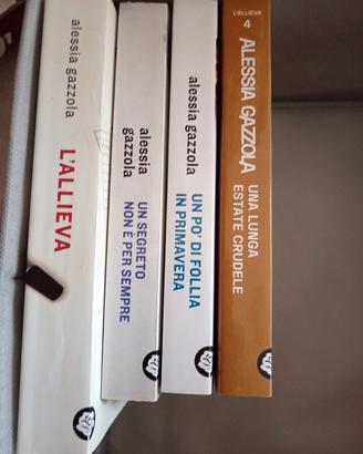 libri collana l'allieva 