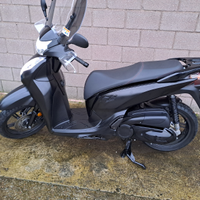 Honda sh 300 ToTal BLak
