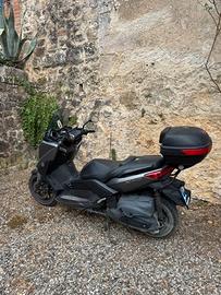 Yamaha X-Max 400