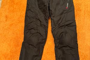 Pantaloni Dainese e stivali moto