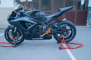 Suzuki GSX-R 600 L0 (2010) uso pista