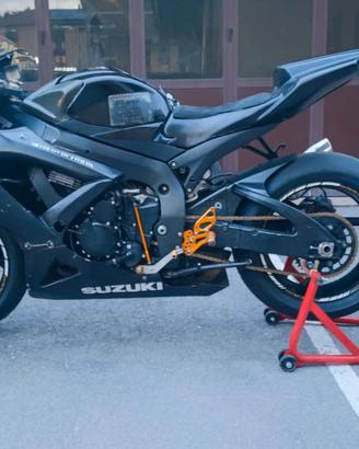 Suzuki GSX-R 600 L0 (2010) uso pista