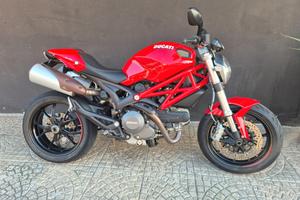 Ducati Monster 796