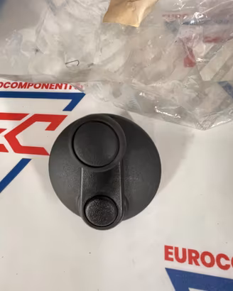 1470085689 Maniglia posteriore alzacristallo Fiat 