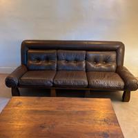 Divano 3 posti pelle 204 x 100x 86h + poltrona