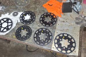 Corone in ergal pit bike/ovhale