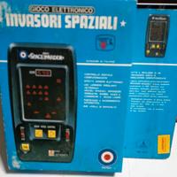 Invasori Spaziali electronics