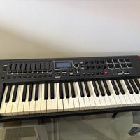 Novation Impulse 49 tastiera controller semi-pesat
