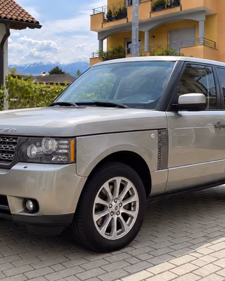 LAND ROVER Range Rover 4.4 TDV8 Vogue