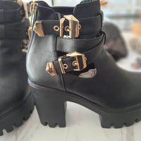 stivaletto doppia fibbia 