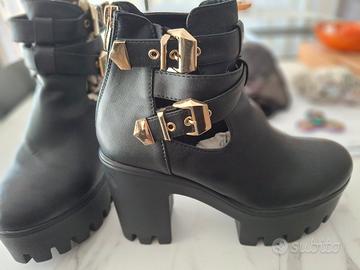 stivaletto doppia fibbia 